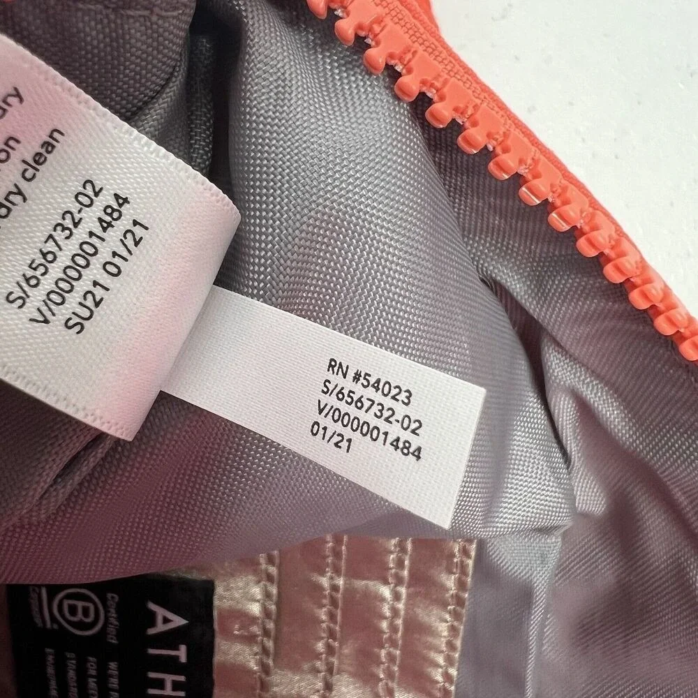 Athleta Kinetic Waist Bag‎ Belt Fanny Pack Adjustable Strap Zip Closure Orange